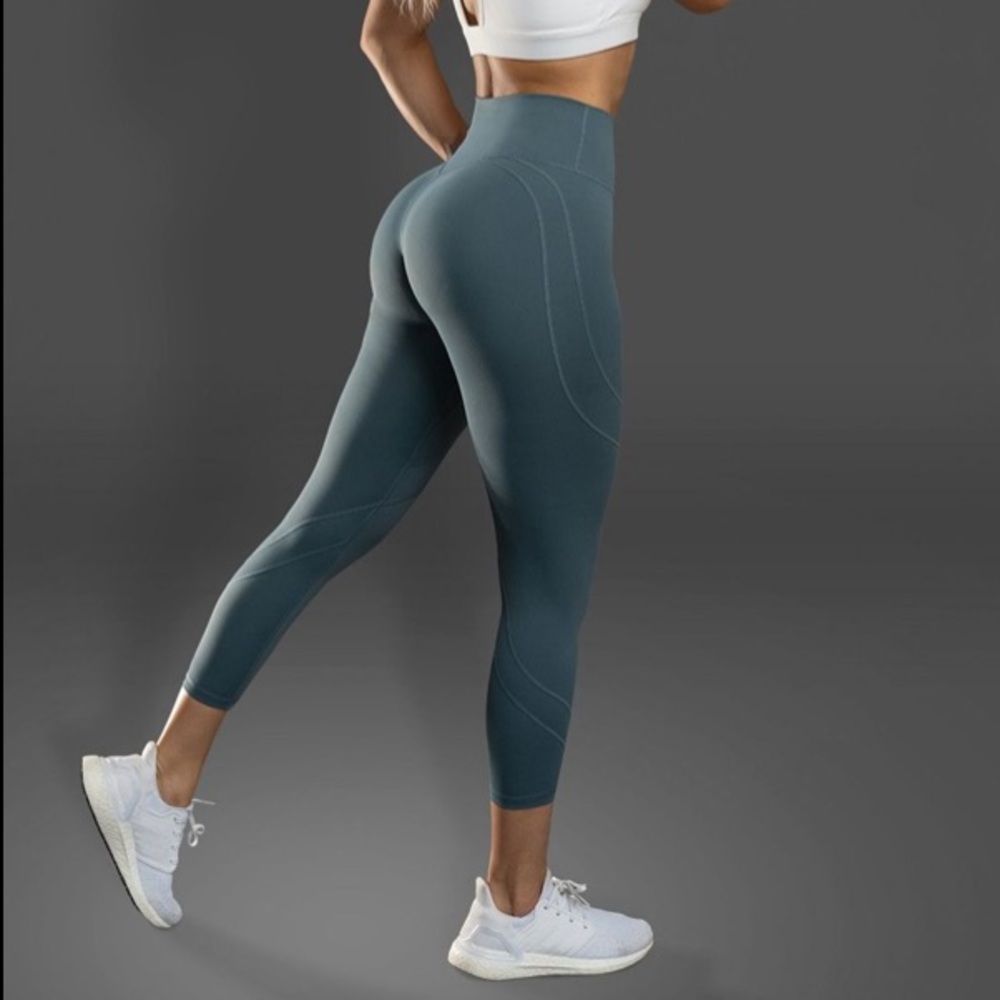 Violate The DressCode Passion Collection Teal Leggings